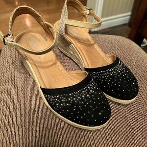 Skechers Black and Tan Wedge Sandals